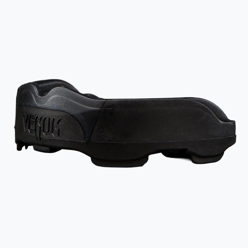 Захист щелепи Venum Predator Mouthguard black/black/red 3