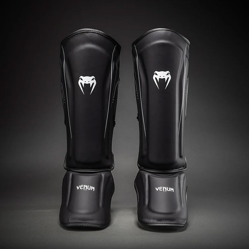 Захист для гомілки та стоп Venum Streamline Shin black/white 2