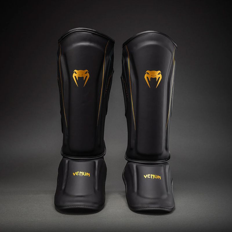 Захист для гомілки та стоп Venum Streamline Shin black/gold 2
