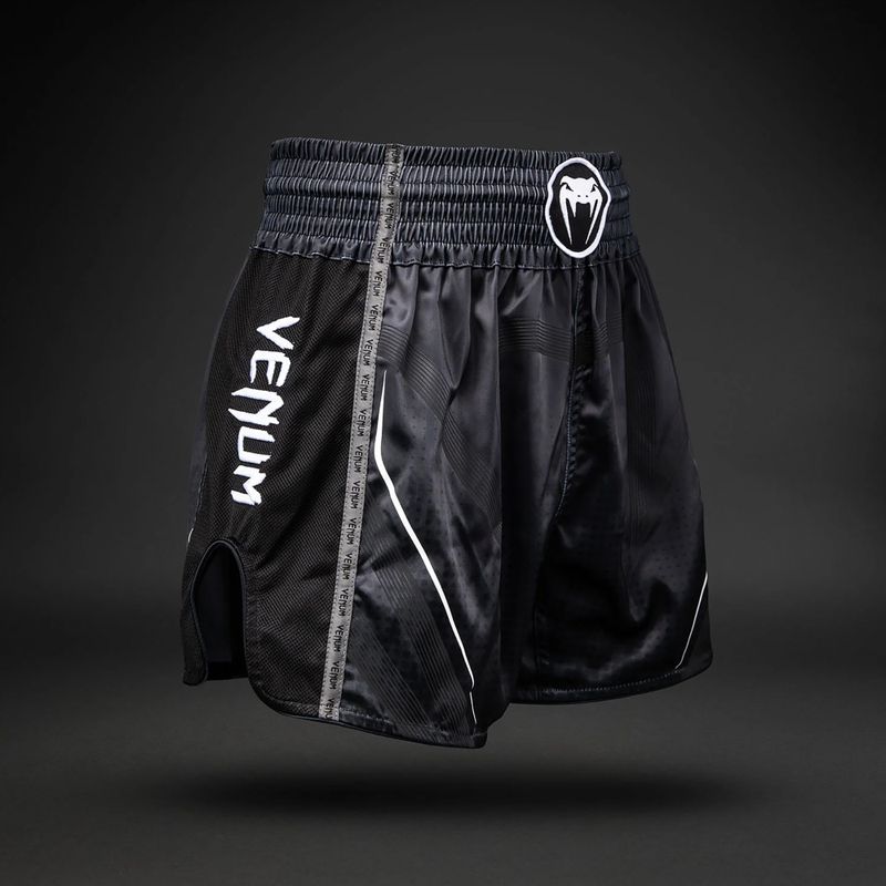 Шорти для тренувань Venum Stealth Muay Thai black/white 3
