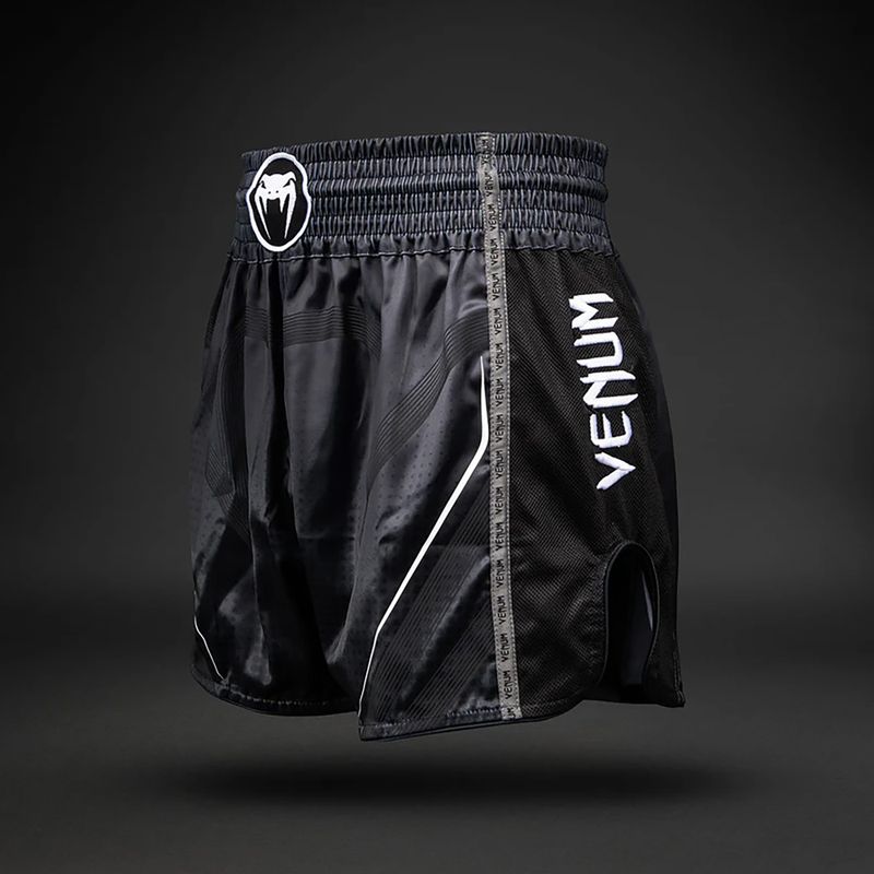 Шорти для тренувань Venum Stealth Muay Thai black/white 4