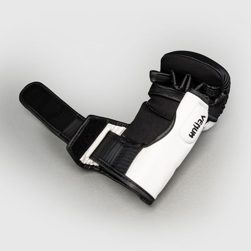 Рукавиці спарингові Venum Attack 2.0 Sparring black/white 4
