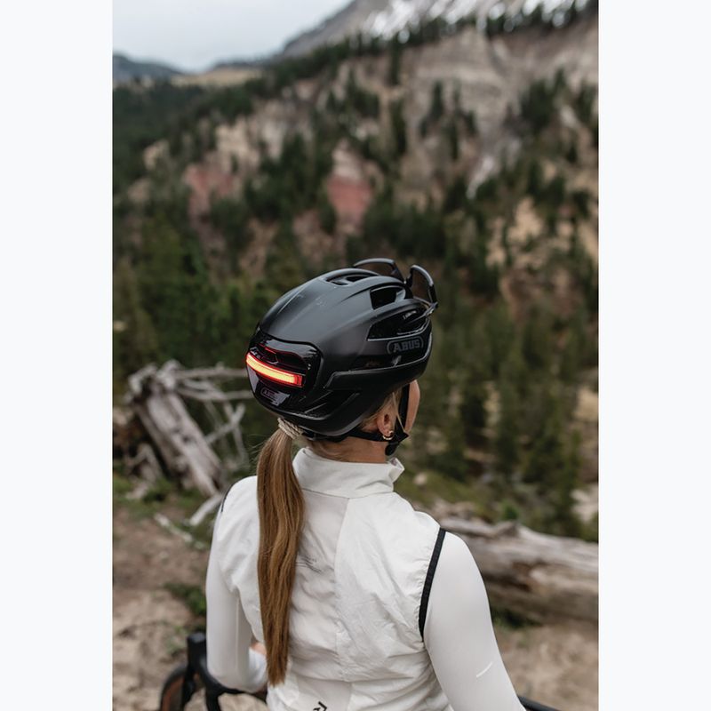 Шолом велосипедний ABUS Taipan LED velcet black 7