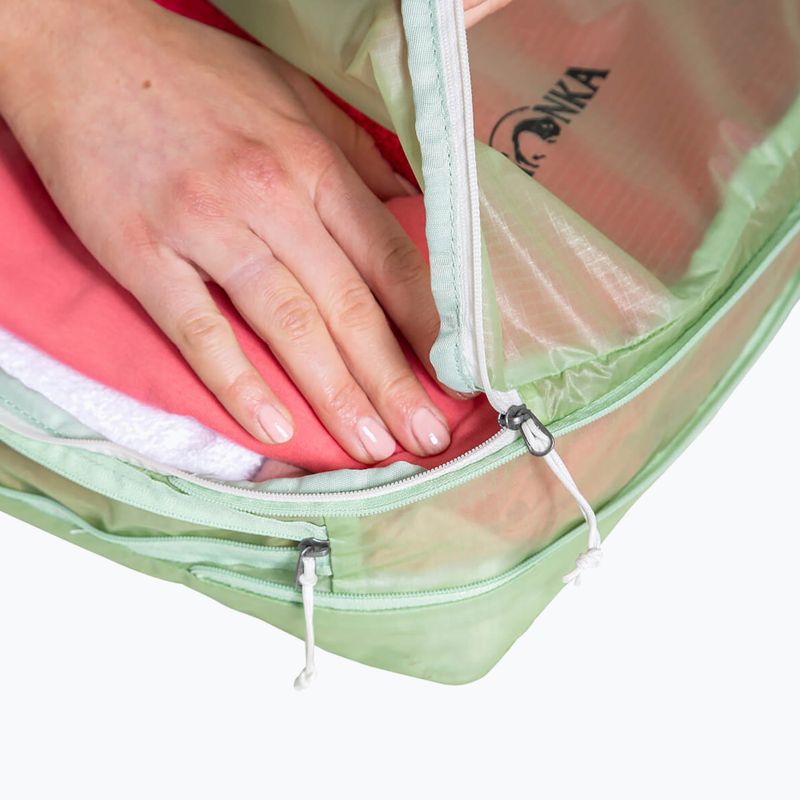 Органайзер туристичний Tatonka SQZY Compression Pouch 10 л lighter green 6