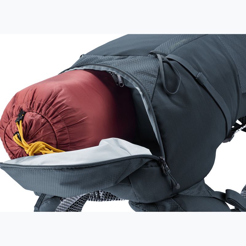 Трекінговий рюкзак deuter Futura Pro 40 l black 13