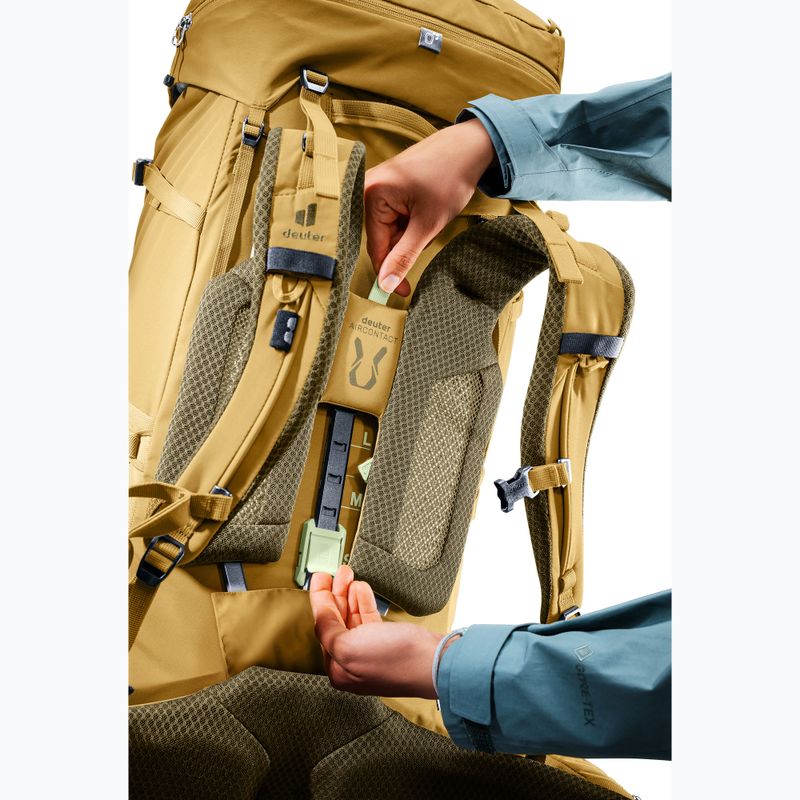 Жіночий трекінговий рюкзак deuter Aircontact Core 55 + 10 л SL savanna/nori 11