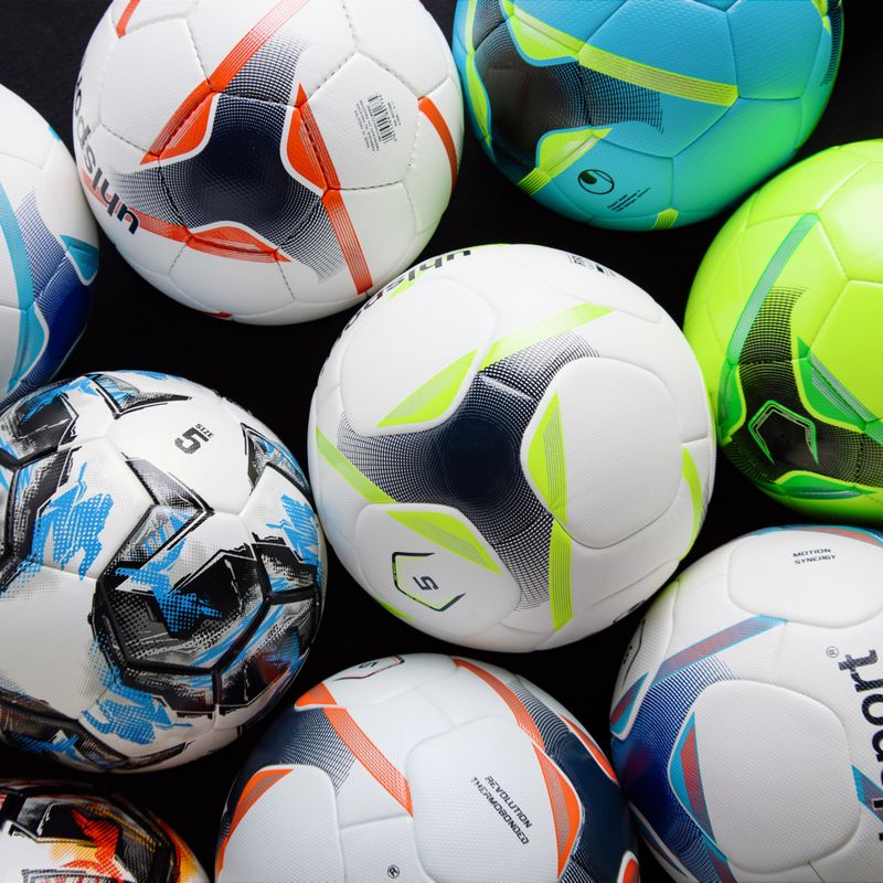 Футбольний м'яч uhlsport Resist Synergy 100172001 Розмір 5