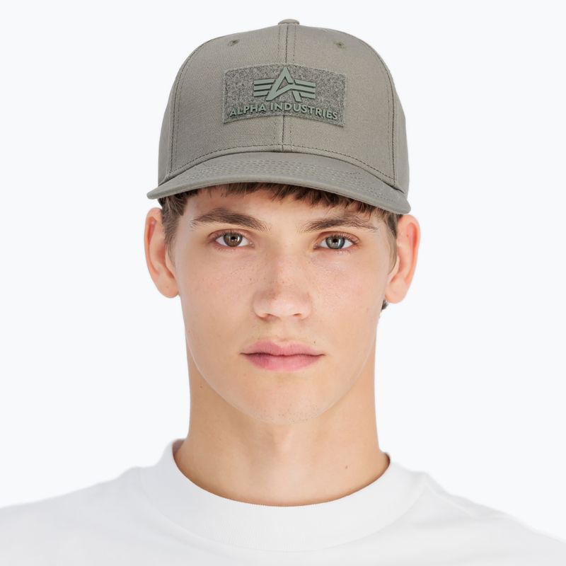 Кепка чоловіча Alpha Industries VLC dark green 3
