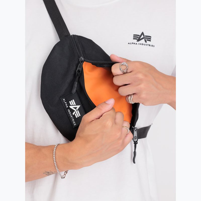 Поясна сумка Alpha Industries з гумовим принтом чорна 3