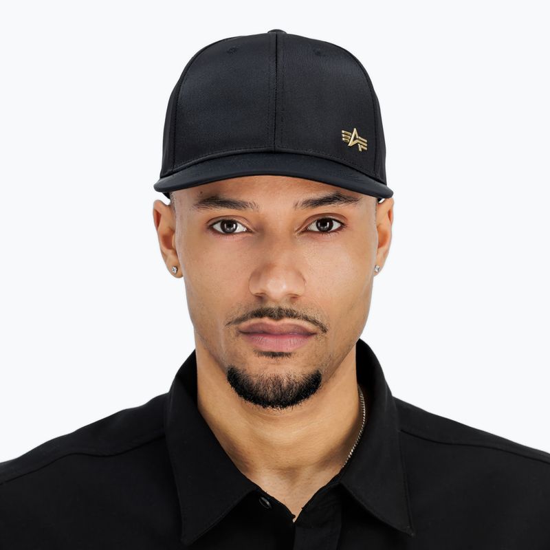 Кепка чоловіча Alpha Industries Metal Label black/shiny gold 4