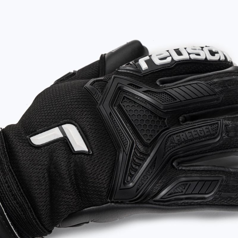 Рукавиці воротарські Reusch Attrakt Freegel Infinity Finger Support чорні 5270730-7700 3