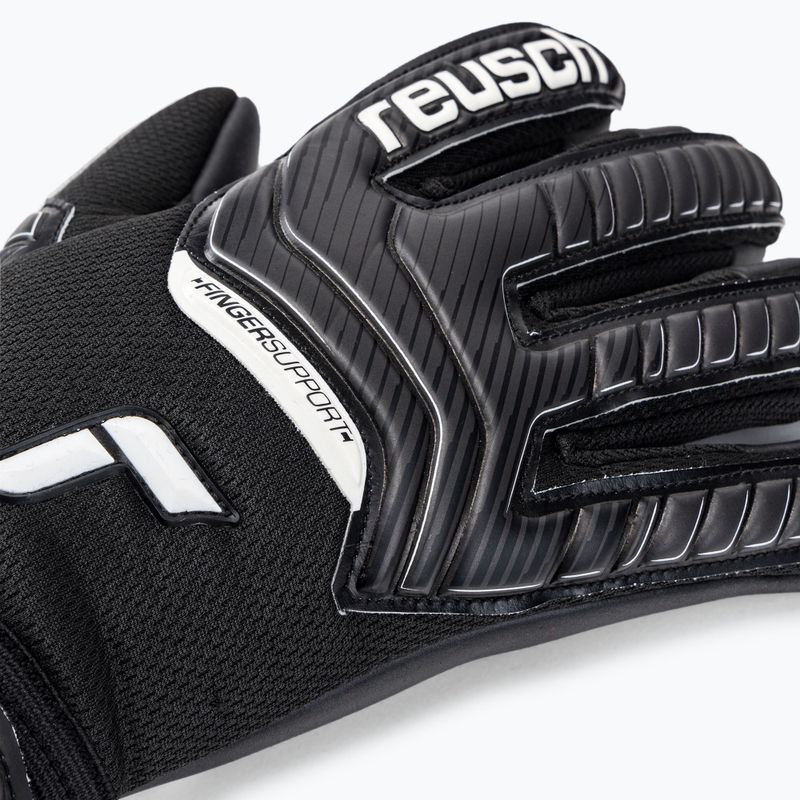 Рукавиці воротарські Reusch Attrakt Infinity Finger Support чорні 5270720-7700 3