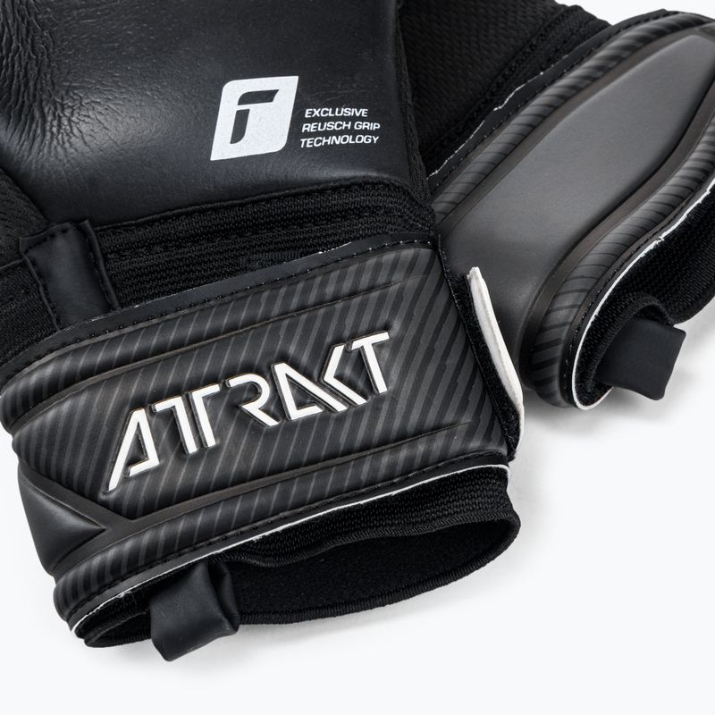 Рукавиці воротарські Reusch Attrakt Infinity Finger Support чорні 5270720-7700 4