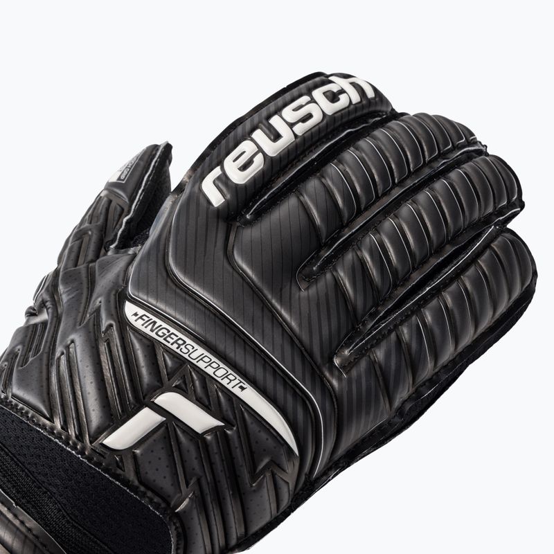 Рукавиці воротарські Reusch Attrakt Resist Finger Support чорні 5270610-7700 3