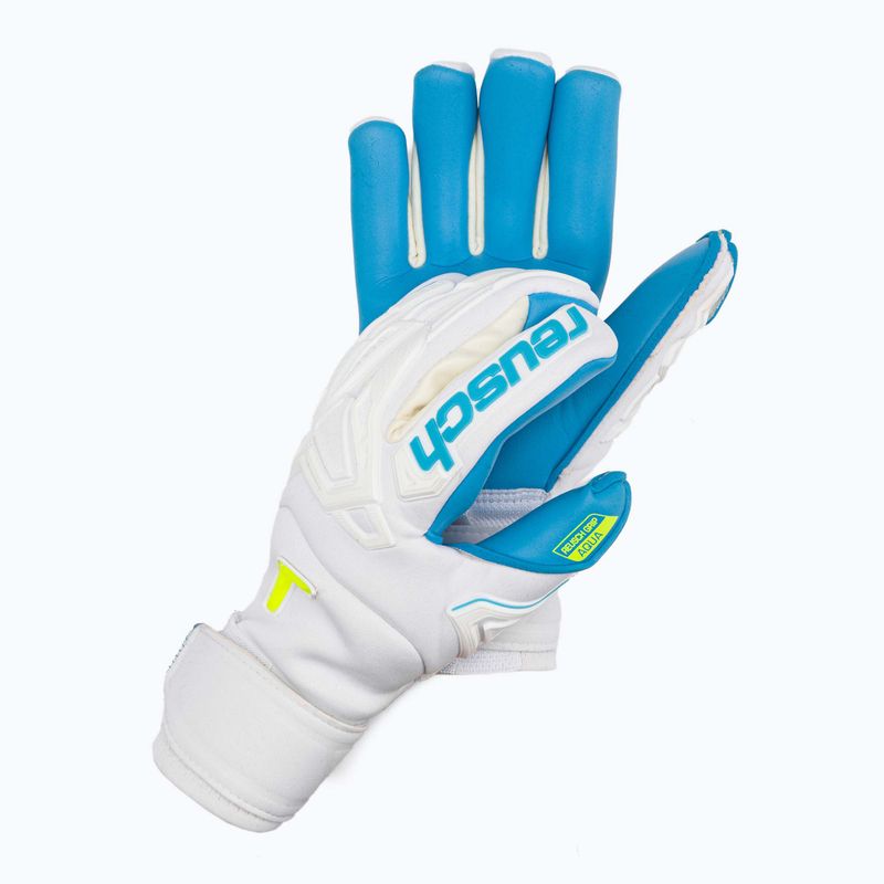 Рукавиці воротарські Reusch Attrakt Freegel Aqua Windproof білі 5270459 2