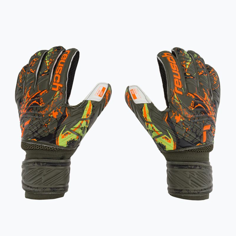 Рукавиці воротарські Reusch Attrakt Grip зелені 5370018-5556