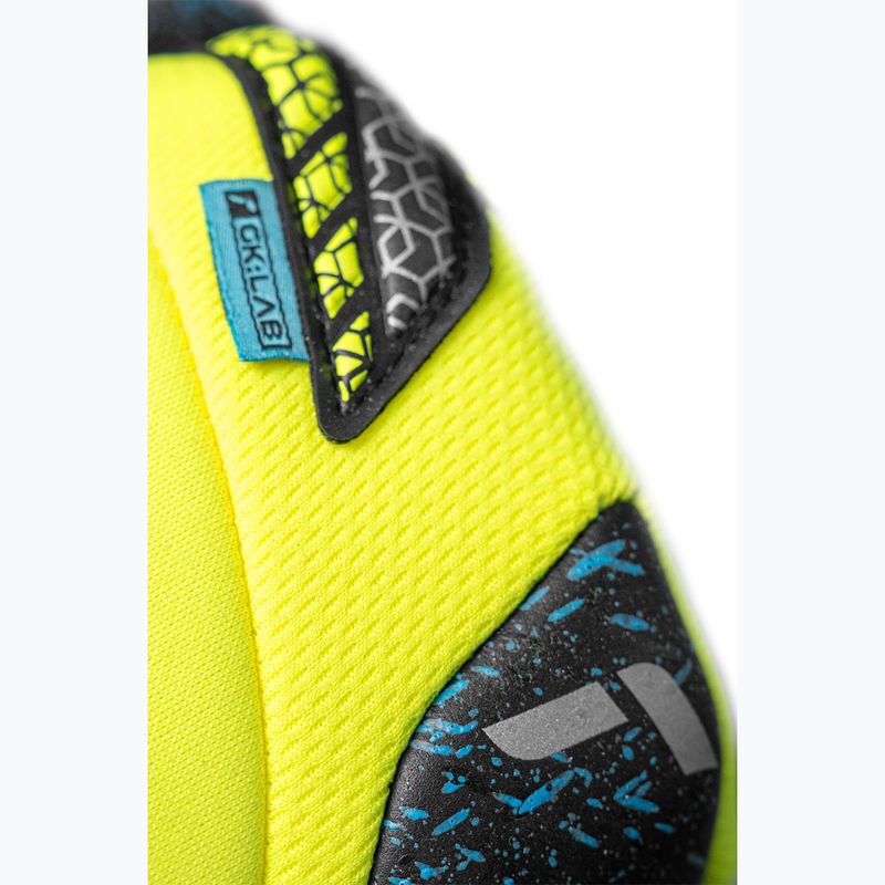 Рукавиці воротарські Reusch Attrakt Fusion Guardian safety yellow/silver/black 7
