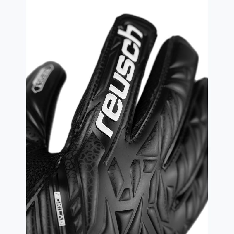 Рукавиці воротарські дитячі Reusch Attrakt Resist Junior black 5