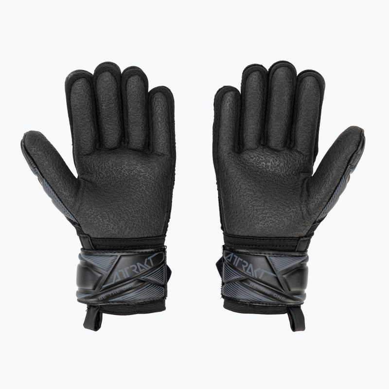 Дитячі воротарські рукавички Reusch Attrakt Resist 5672615 black 3