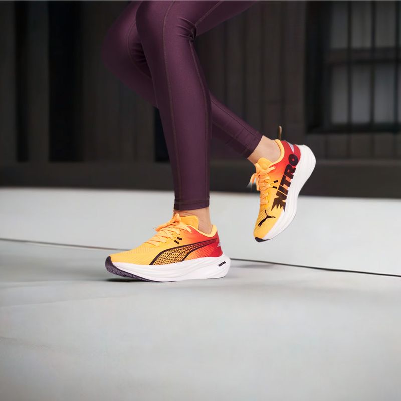 Кросівки для бігу жіночі PUMA Deviate Nitro 3 Fade sun stream/sunset glow/puma white 15