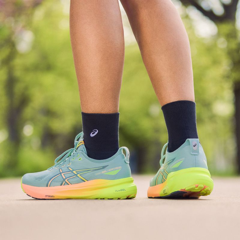 Кросівки для бігу жіночі ASICS Gel-Kayano 31 Paris light celadon/safety yellow 4