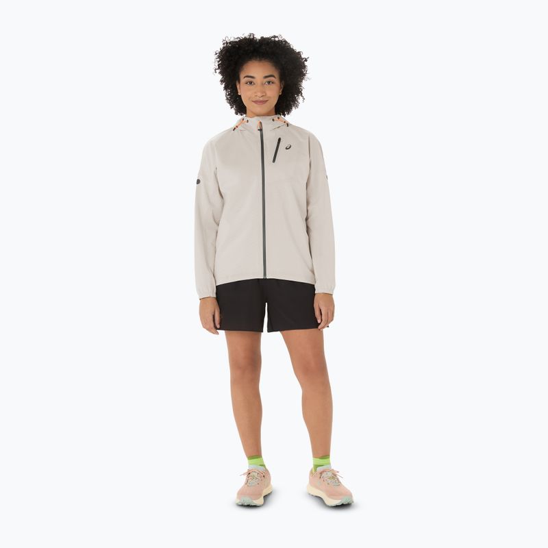 Куртка для бігу жіноча ASICS Fujitrail Elite Waterproof cream 2