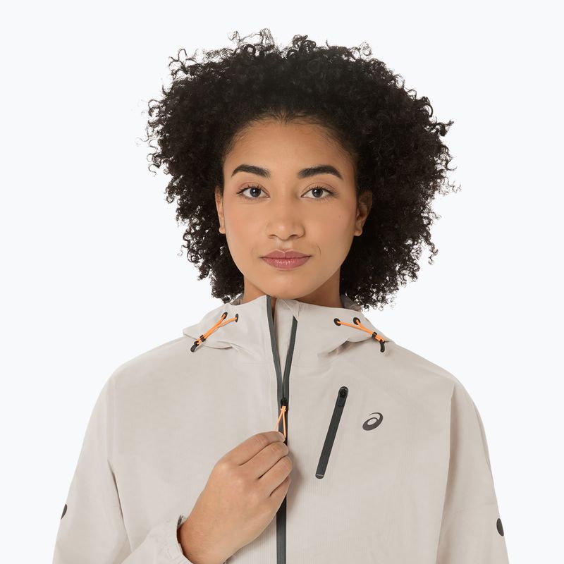 Куртка для бігу жіноча ASICS Fujitrail Elite Waterproof cream 5