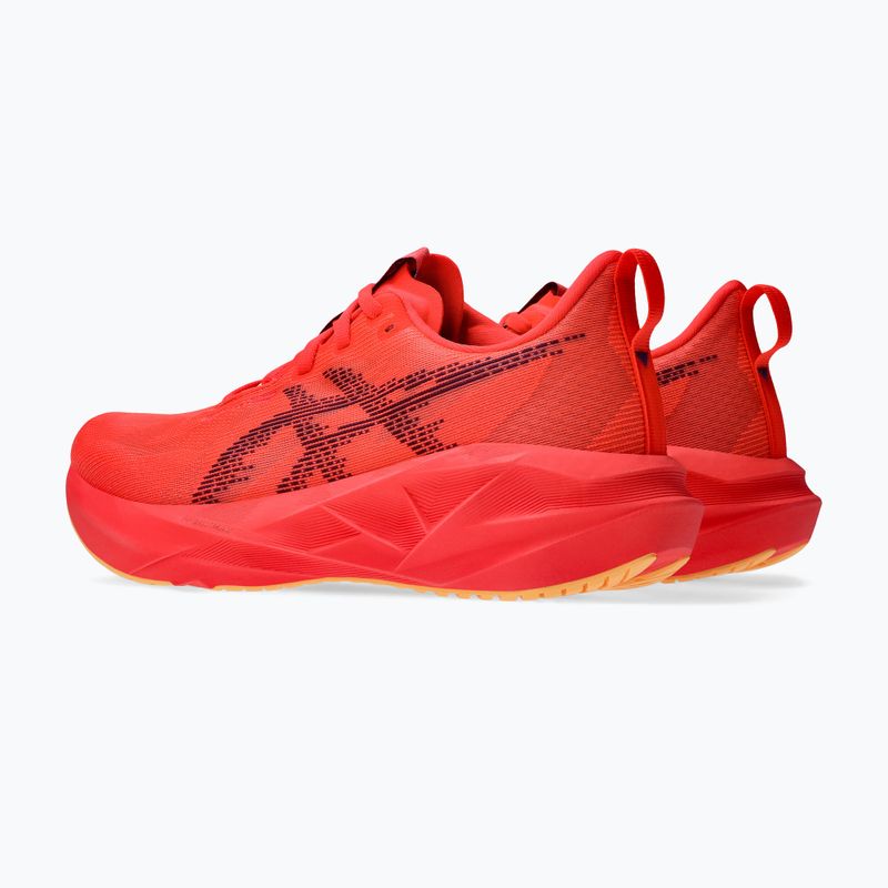 Кросівки для бігу жіночі ASICS Novablast 5 flash red/edo purple 4