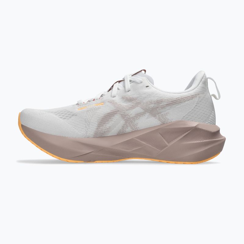 Кросівки для бігу жіночі ASICS Novablast 5 white/fawn 2