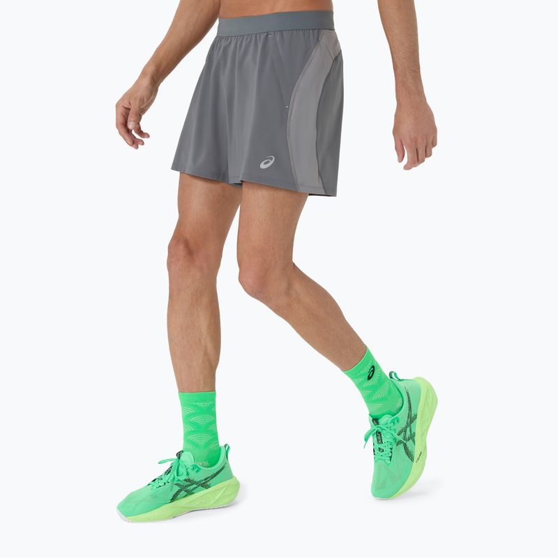 Шорти для бігу чоловічі ASICS Road 5IN clay grey/steel grey/illuminate green 4