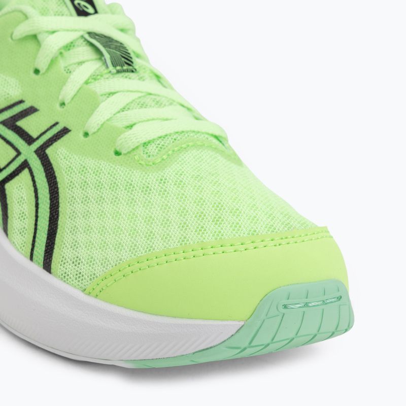 Кросівки для бігу дитячі ASICS Patriot 14 GS iluminate green/black 7