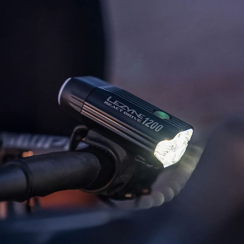 Ліхтарик велосипедний передній Lezyne React Drive Front matte black 11