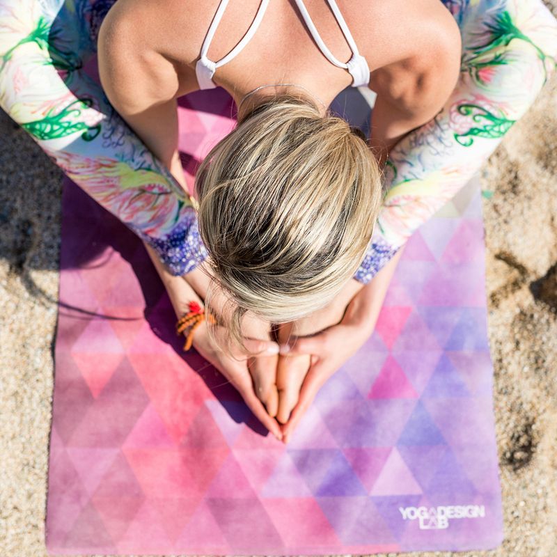 Килимок для йоги (для подорожей)  Yoga Design Lab Combo Yoga 1,5 мм рожева Tribeca Sand 7