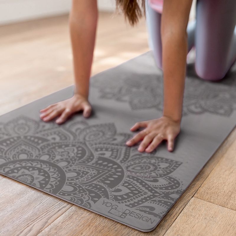 Килимок для йоги  Yoga Design Lab Flow Pure 6 мм зелений Mandala Charcoal 7