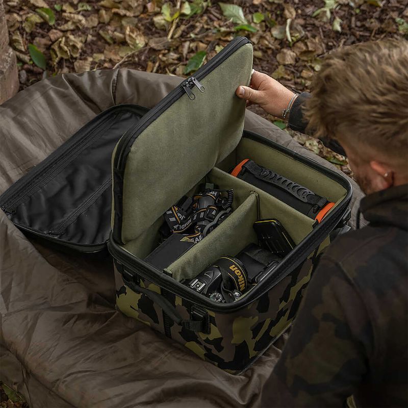 Сумка для електроніки Avid Carp Stormshield Pro Techpack Standard 5