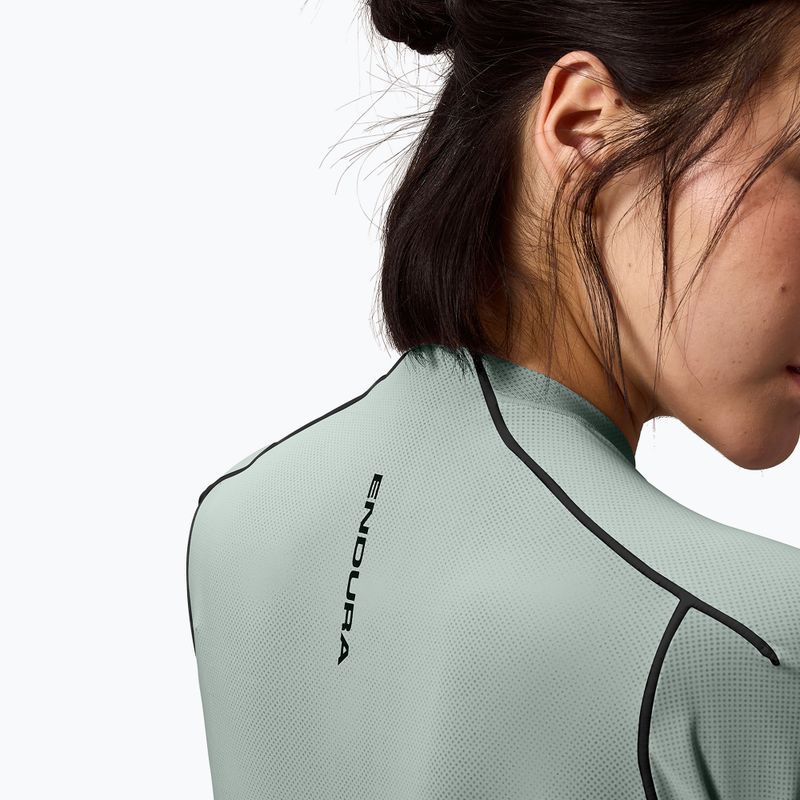 Футболка велосипедна жіноча Endura Alltrack Roam Tech W sage green 5