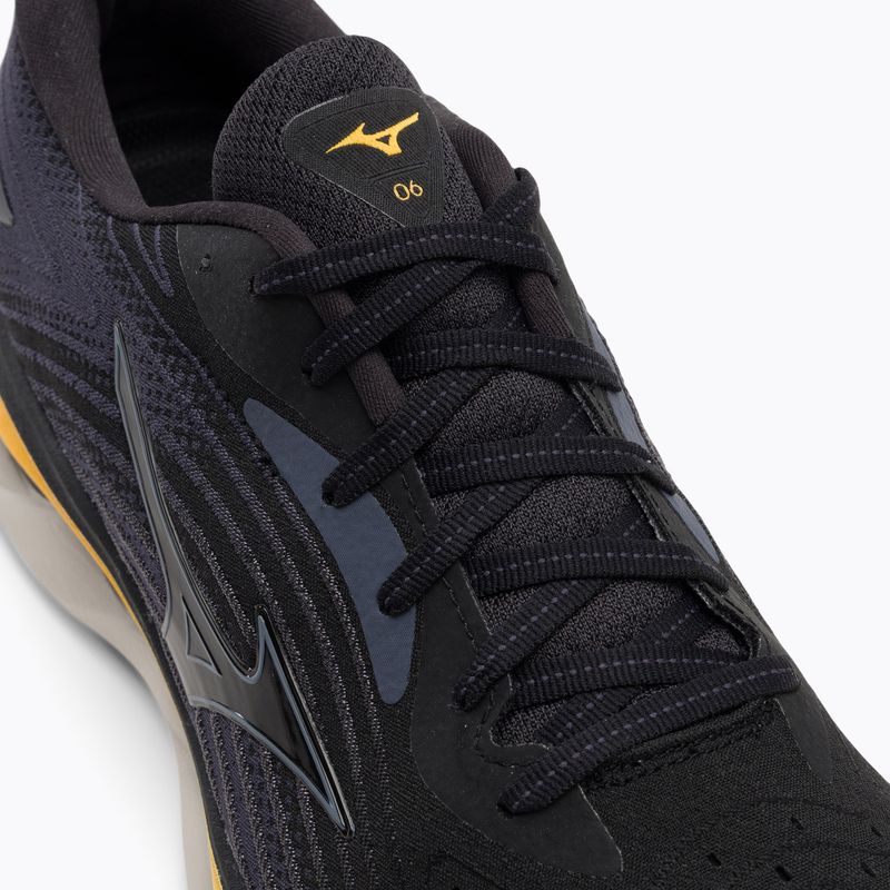 Чоловічі бігові кросівки Mizuno Wave Sky 6 чорний / пасати / золотий ф'южн 8