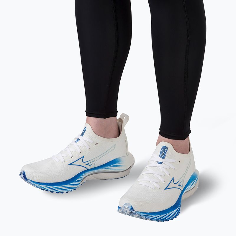 Кросівки для бігу жіночі Mizuno Wave Neo Wind white/silver/peace blue 16