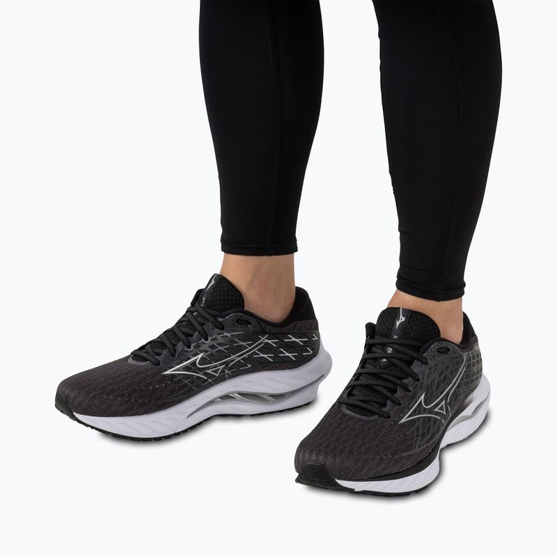 Чоловічі бігові кросівки Mizuno Wave Inspire 20 чорне дерево/білий/чорний 4