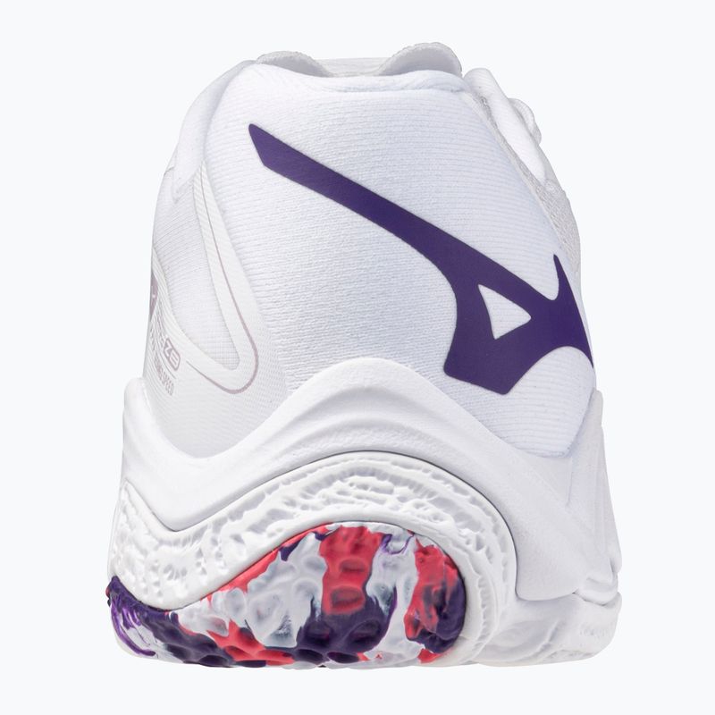 Жіноче взуття для волейболу Mizuno Wave Lightning Z8 біле/фіолетовий індиго/camelliaros 10
