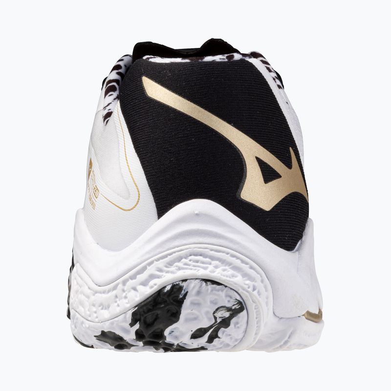 Волейбольні кросівки Mizuno Wave Lightning Z8 white/black/ge gold 10