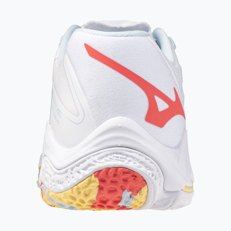 Кросівки волейбольні жіночі Mizuno Wave Lightning Z8 white/calypso coral/pale banan 3