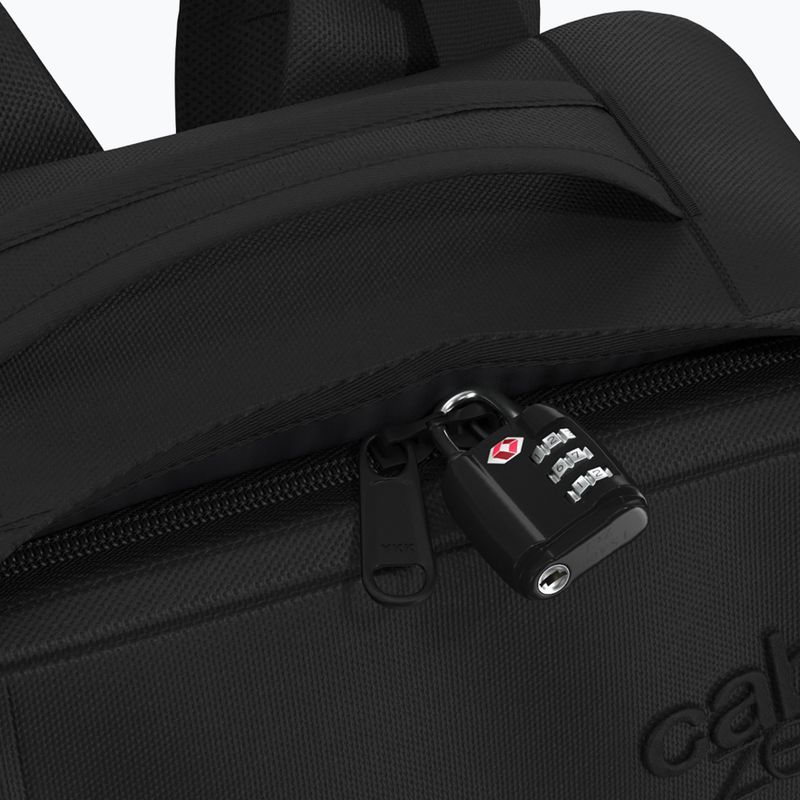 Рюкзак туристичний CabinZero Military 36 л absolute black 8