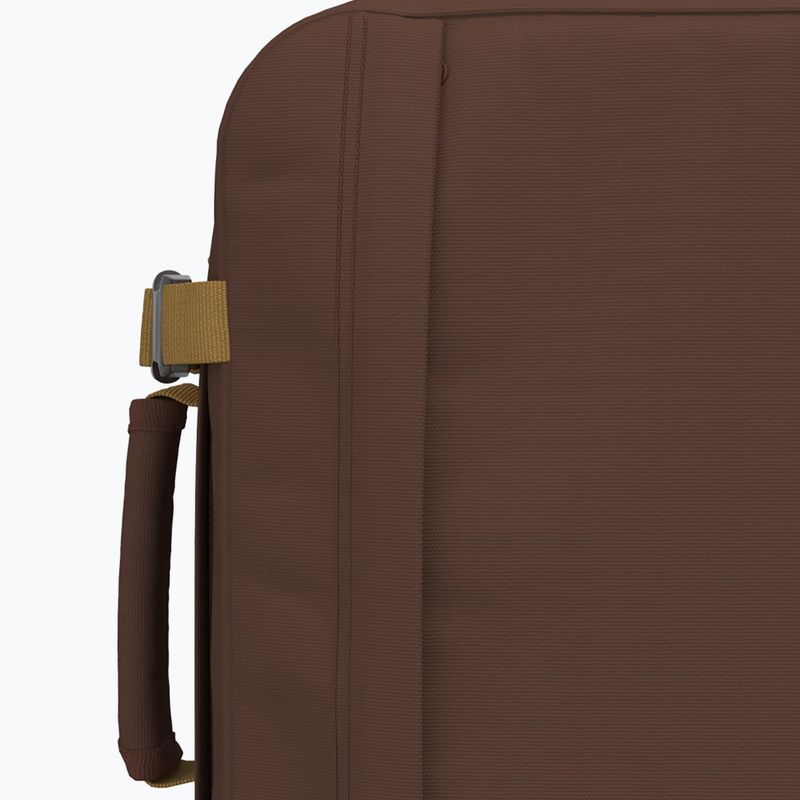 Туристичний рюкзак CabinZero Classic 28 л з бельгійського шоколаду 9