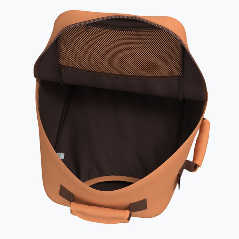 Туристичний рюкзак CabinZero Classic 28 л піски Гобі 7