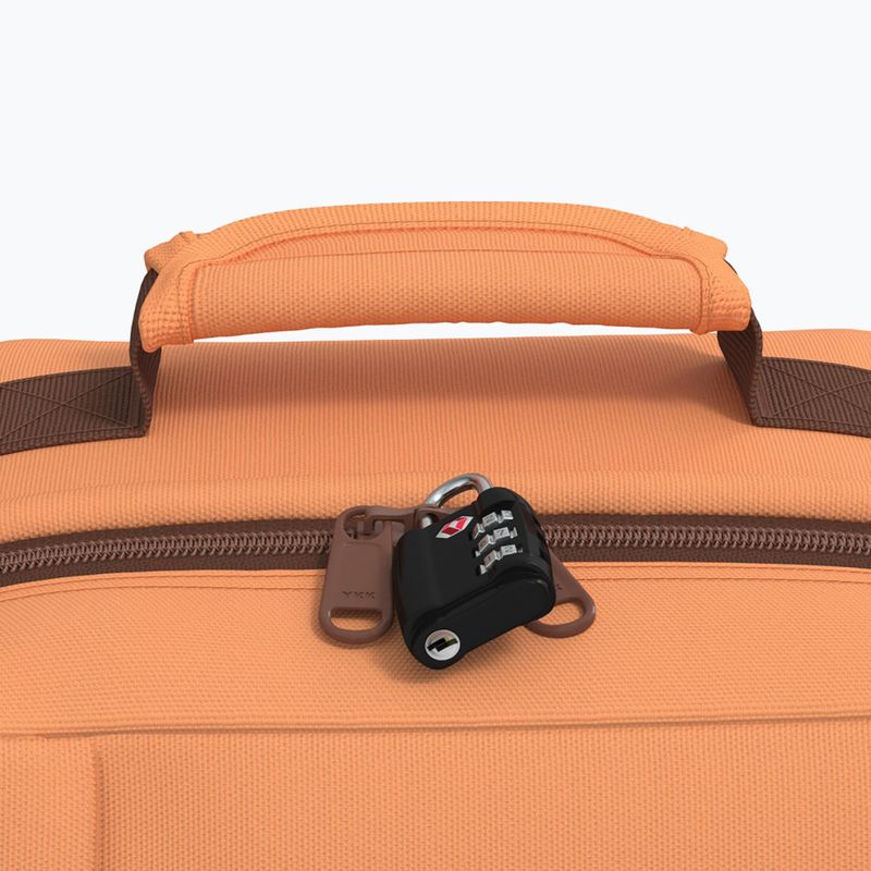 Рюкзак туристичний CabinZero Classic 28 л gobi sands 8