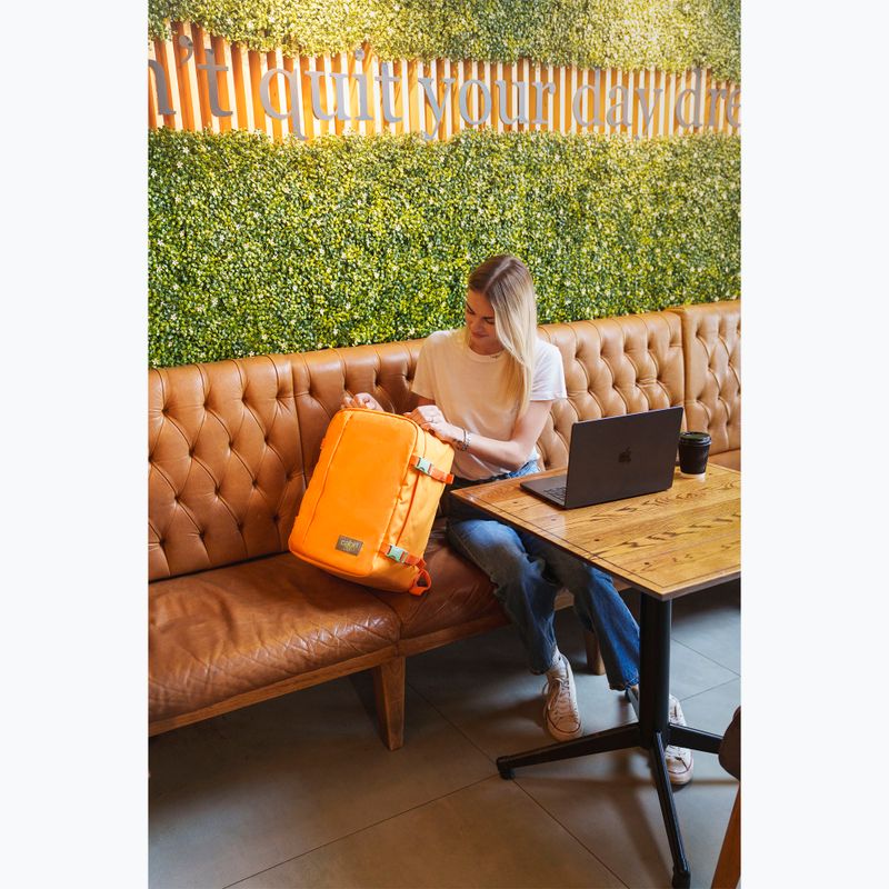 Рюкзак туристичний CabinZero Classic 36 l honeycomb 17