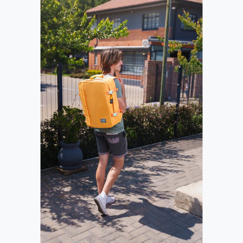 Рюкзак туристичний CabinZero Classic 44 l honeycomb 16