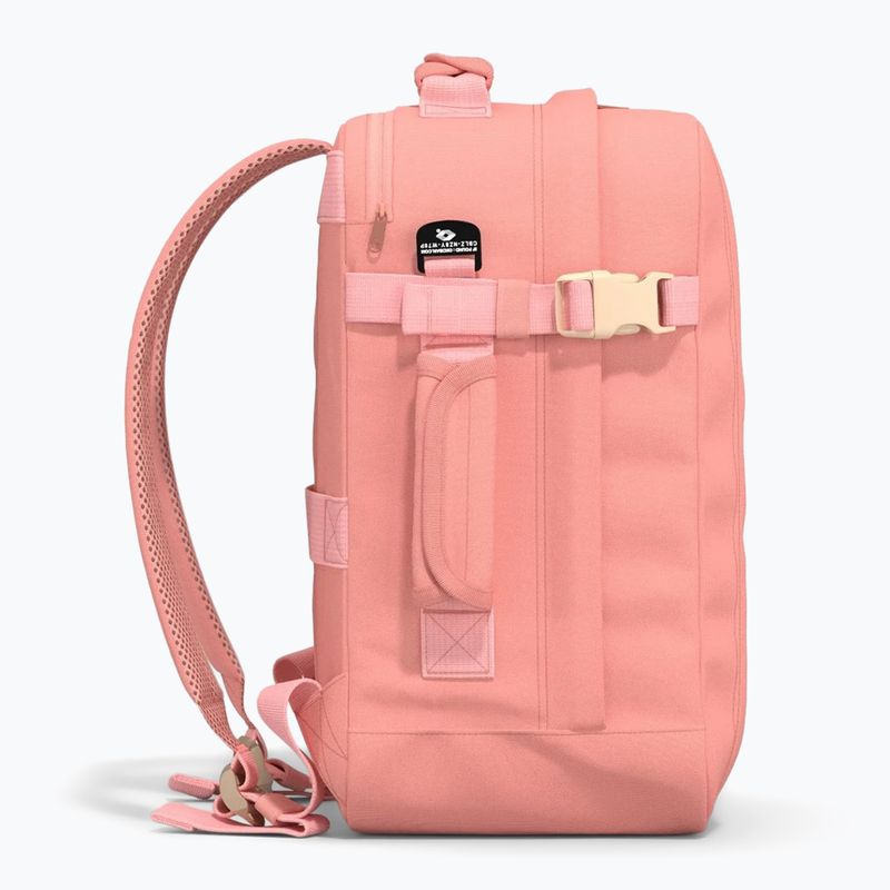 Рюкзак для подорожей CabinZero Classic Tech 28 у рожевому кольорі 5