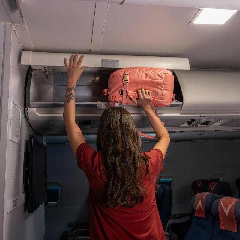 Рюкзак туристичний CabinZero Classic Tech 28 and pink 14